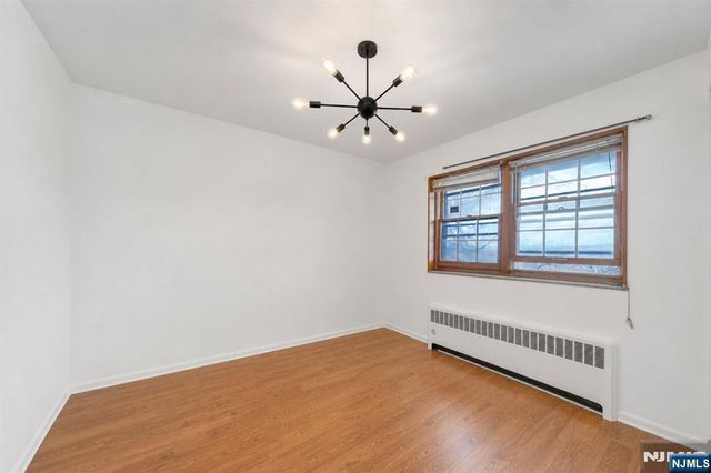 439 Bergen Boulevard, Palisades Park, NJ 07650
