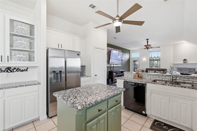 8360 Whippoorwill Drive, Fort Worth, TX 76123