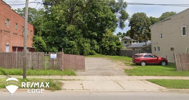 1108 Page Avenue, Jackson, MI 49203