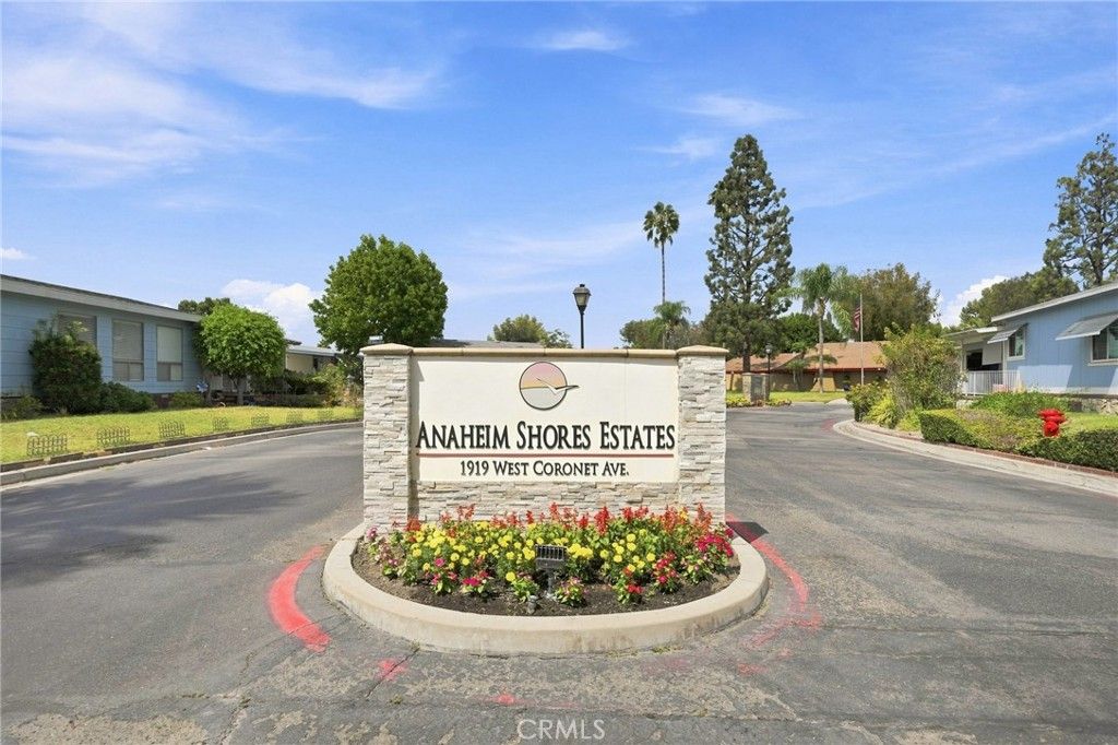 1919 W Coronet Avenue 200, Anaheim, CA 92801 — photo 2