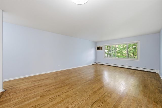 1363 Perry Street 2B, Des Plaines, IL 60016