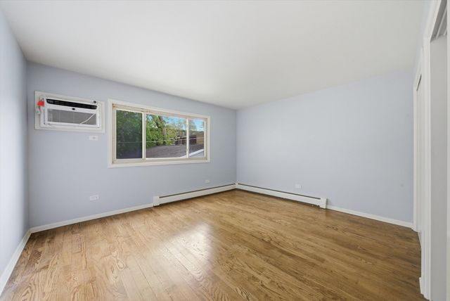 1363 Perry Street 2B, Des Plaines, IL 60016