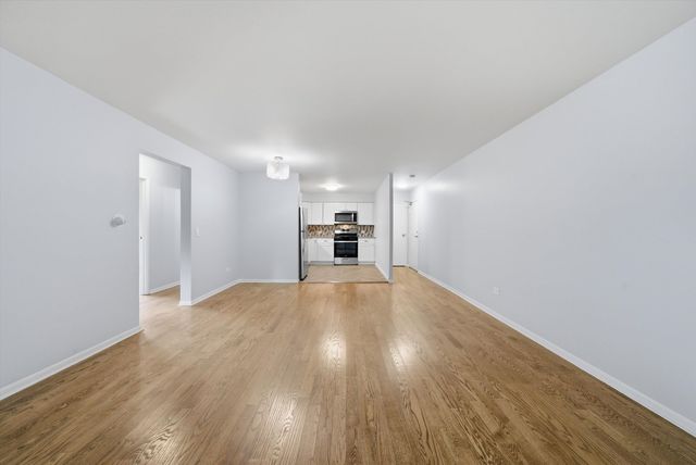 1363 Perry Street 2B, Des Plaines, IL 60016