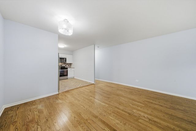 1363 Perry Street 2B, Des Plaines, IL 60016
