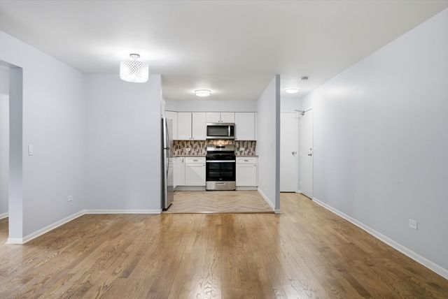 1363 Perry Street 2B, Des Plaines, IL 60016