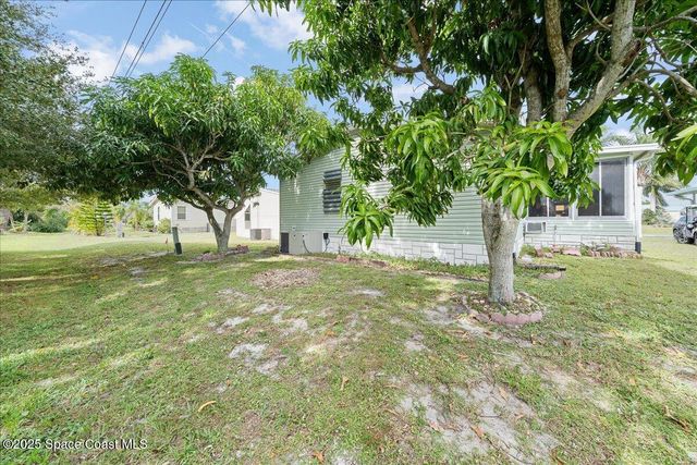 5447 Bannock Street, Micco, FL 32976