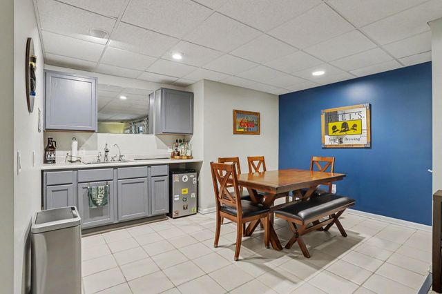 1244 Merry Brook Drive, Kalamazoo, MI 49048