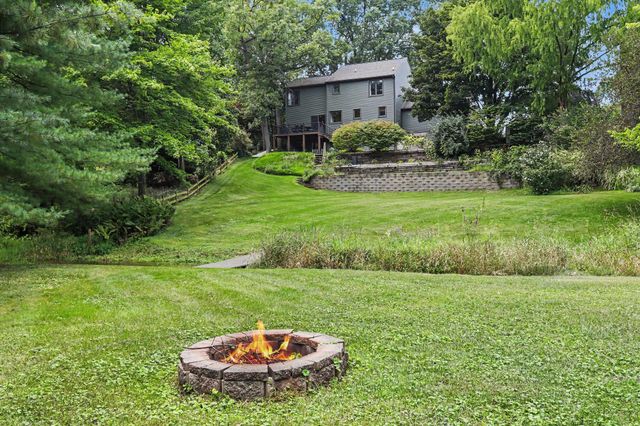 1244 Merry Brook Drive, Kalamazoo, MI 49048