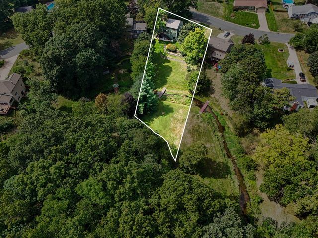 1244 Merry Brook Drive, Kalamazoo, MI 49048
