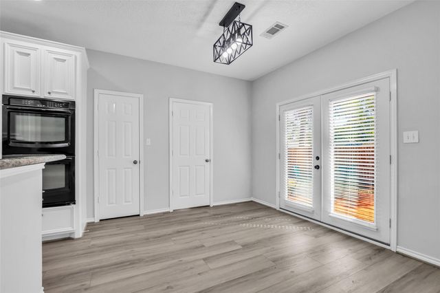 3002 Pine Chase Drive, Montgomery, TX 77356
