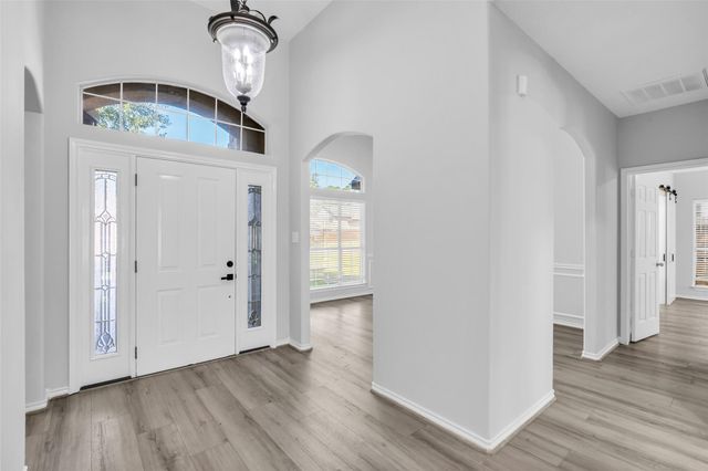 3002 Pine Chase Drive, Montgomery, TX 77356