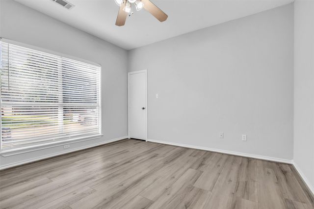 3002 Pine Chase Drive, Montgomery, TX 77356