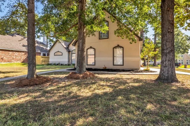 3002 Pine Chase Drive, Montgomery, TX 77356