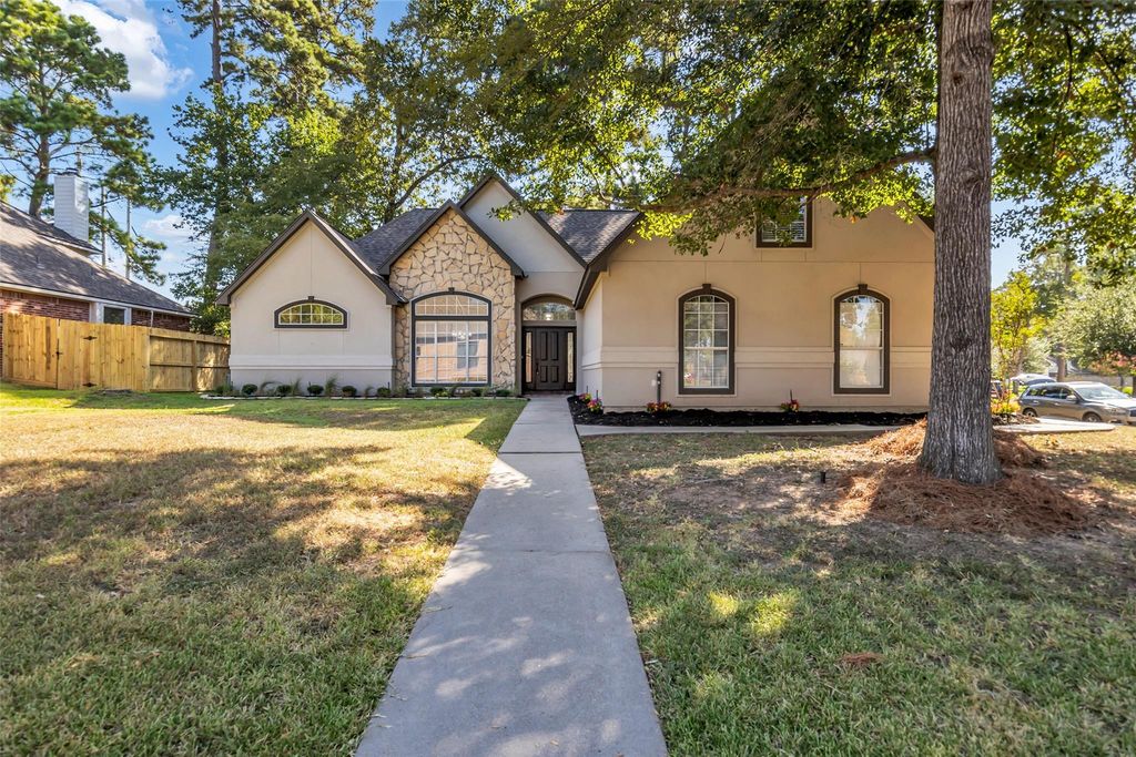 3002 Pine Chase Drive, Montgomery, TX 77356