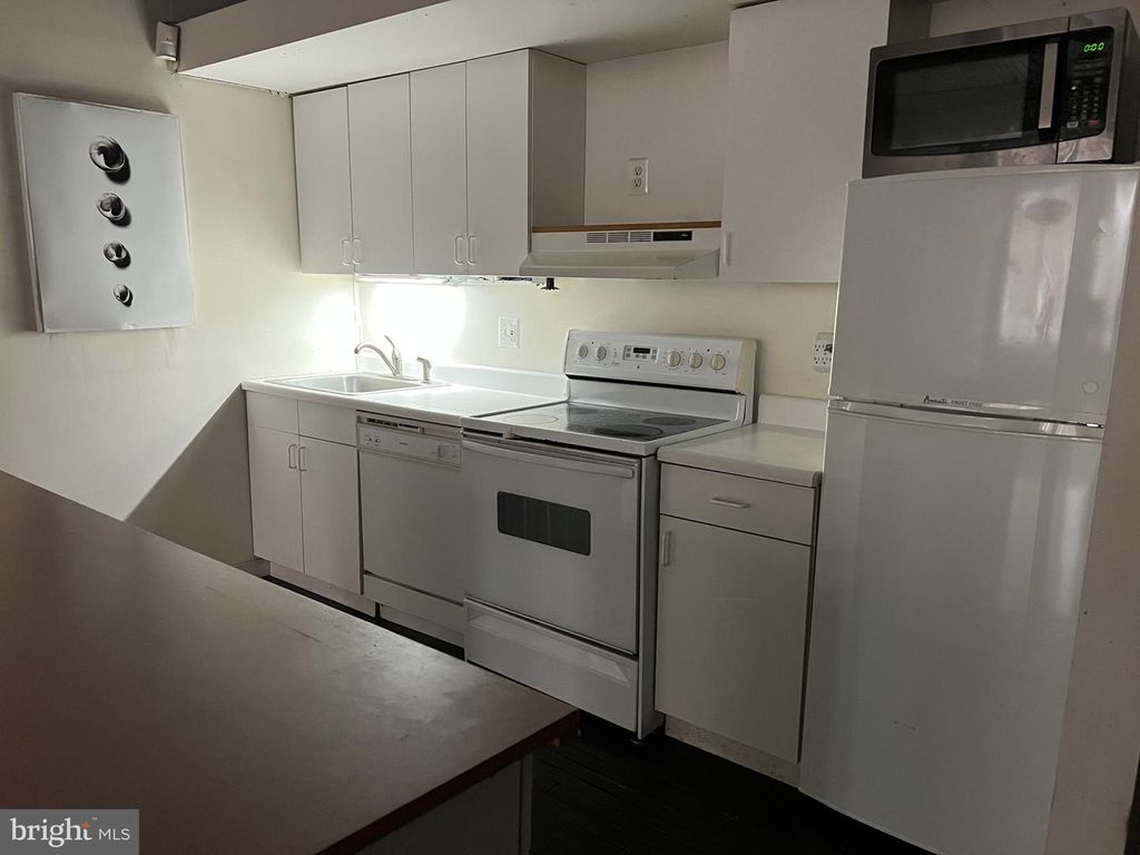 429-00 N 13TH ST #3D, PHILADELPHIA, PA 19123 — photo 4
