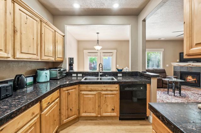 5233 W Morris Hill Rd, Boise, ID 83705