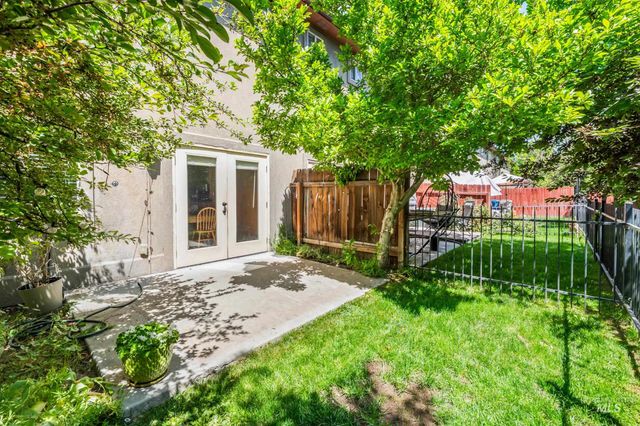 5233 W Morris Hill Rd, Boise, ID 83705