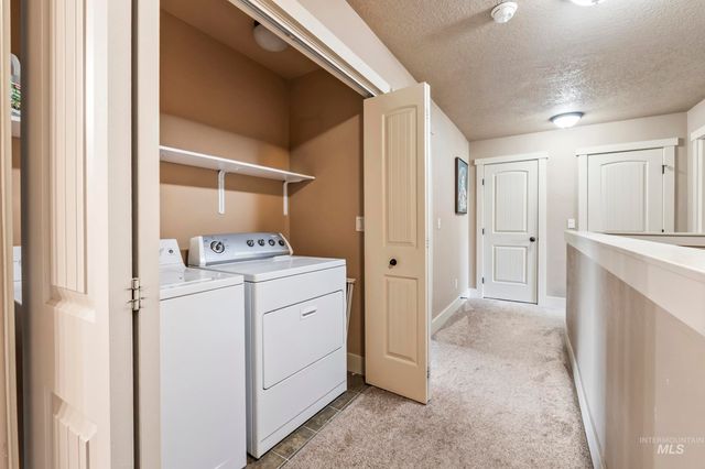5233 W Morris Hill Rd, Boise, ID 83705