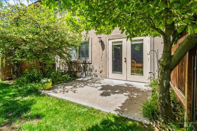 5233 W Morris Hill Rd, Boise, ID 83705