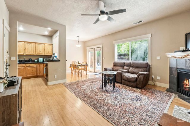 5233 W Morris Hill Rd, Boise, ID 83705