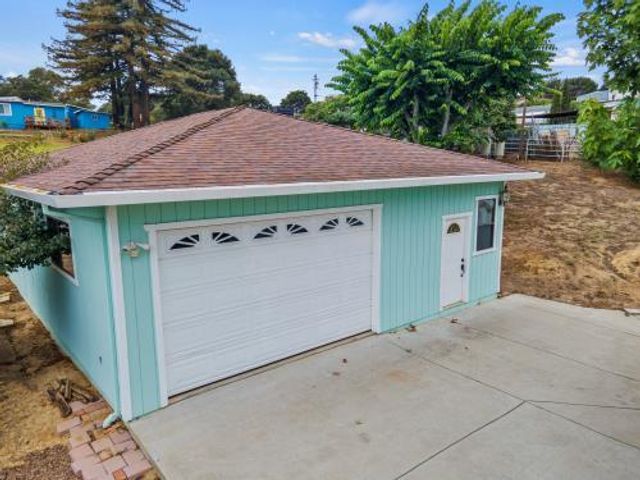 17959 Pesante Road, Salinas, CA 93907