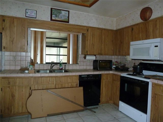 16224 SAWGRASS CIRCLE, Tampa, FL 33624
