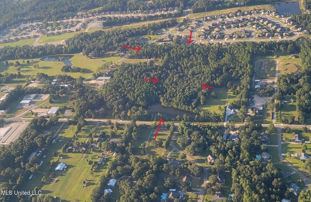 9092 Woolmarket Road, Biloxi, MS 39532