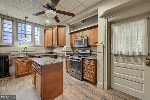 716 N LIME ST, Lancaster, PA 17602