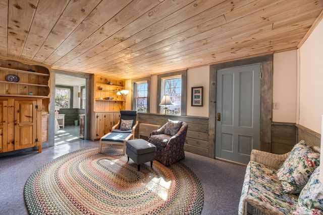 149 Pine Grove Rd, Yarmouth, MA 02664