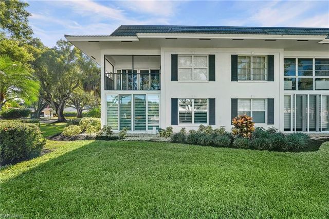 292 Banyan BLVD # 292, Naples, FL 34102