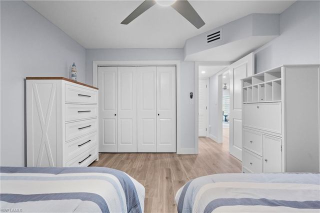 292 Banyan BLVD # 292, Naples, FL 34102