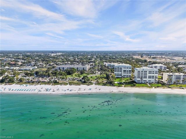 292 Banyan BLVD # 292, Naples, FL 34102