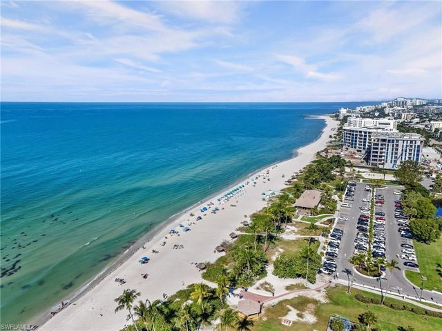 292 Banyan BLVD # 292, Naples, FL 34102