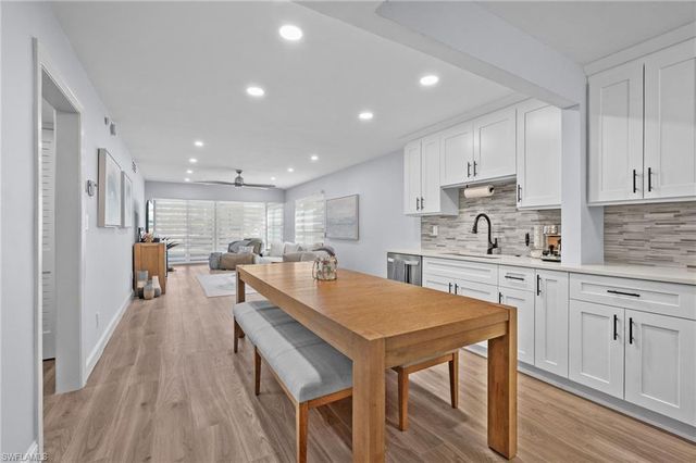 292 Banyan BLVD # 292, Naples, FL 34102