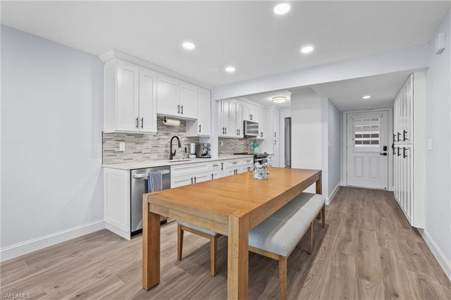 292 Banyan BLVD # 292, Naples, FL 34102