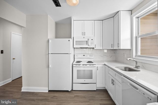 27--7 FLORENCE TOLLGATE PL, Burlington, NJ 08016