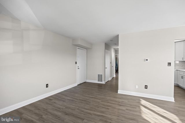 27--7 FLORENCE TOLLGATE PL, Burlington, NJ 08016