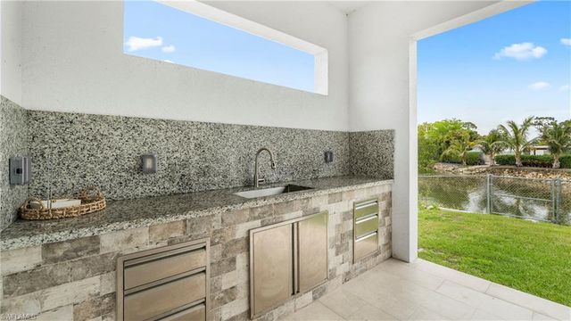 2998 52nd ST SW, Naples, FL 34116