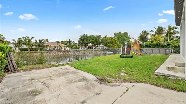 2998 52nd ST SW, Naples, FL 34116