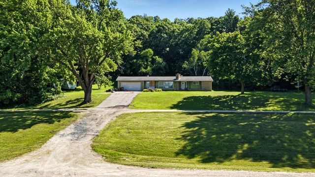 809 HOLMEN DRIVE N, Holmen, WI 54636