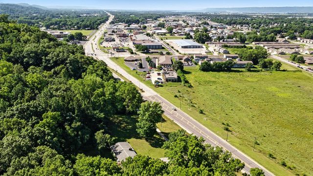 809 HOLMEN DRIVE N, Holmen, WI 54636