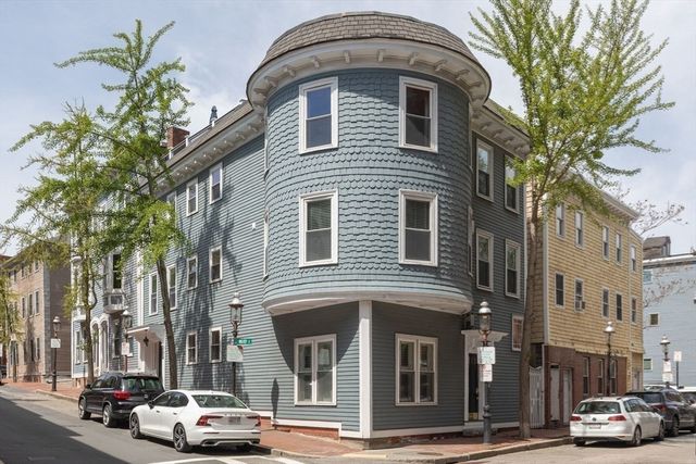 52 Warren 3, Boston, MA 02129