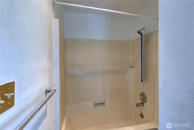 1917 E 60th Street, Tacoma, WA 98404