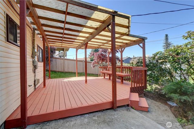 1917 E 60th Street, Tacoma, WA 98404