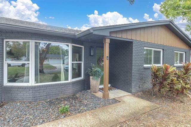 13472 BELLEWOOD AVENUE, Seminole, FL 33776