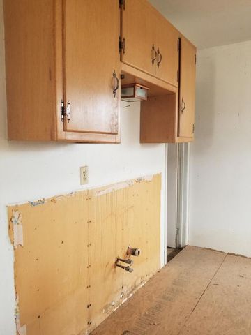 9544 Avenue F, Bombay Beach, CA 92257