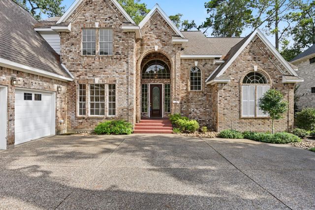3134 Lake Island Drive, Montgomery, TX 77356