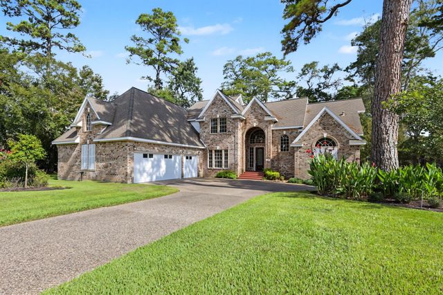 3134 Lake Island Drive, Montgomery, TX 77356