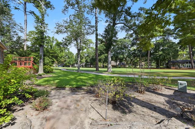 3134 Lake Island Drive, Montgomery, TX 77356