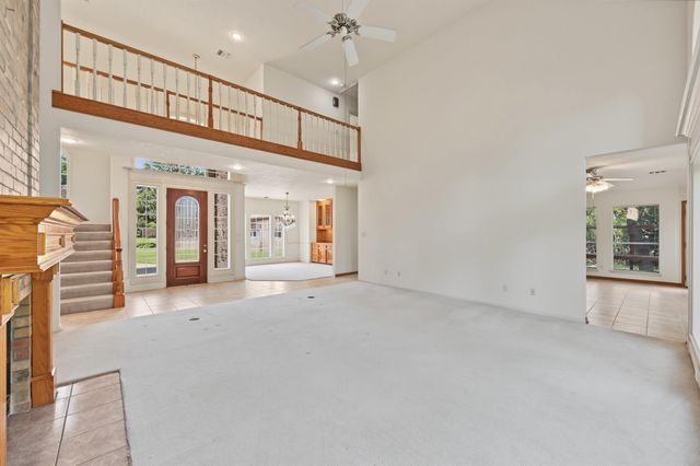 3134 Lake Island Drive, Montgomery, TX 77356